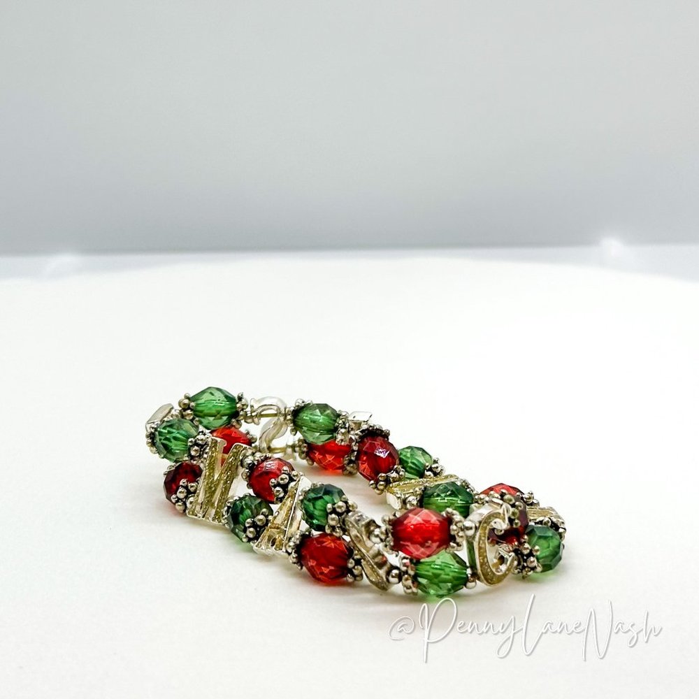 Vintage Retro Christmas Beaded Stretchy Bracelet - Picture 4 of 6
